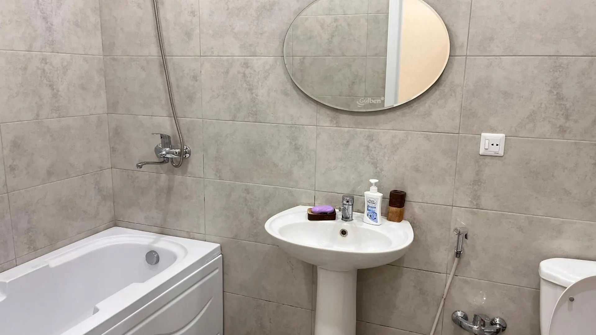 Cozy Apartment Near City Centre Baku Azerbaijan